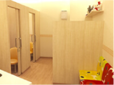 ベビー授乳室(男女兼用)