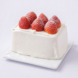 Topsから 季節限定 苺のロマノフが入荷しました🍓🍓🍓